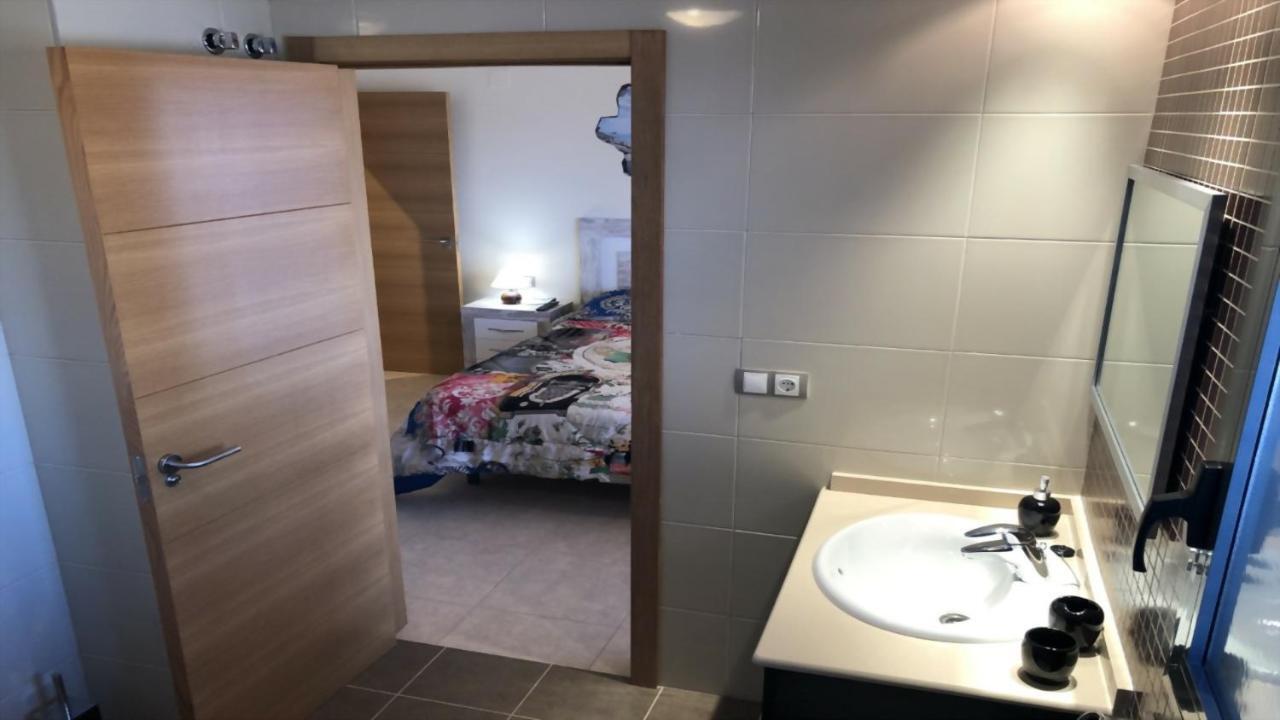 Impresionante Alojamiento Compuesto Por 2 Chalets Adosados De Lujo Para 14 Personas Piscina Con Circuito Spa San Jorge  Luaran gambar